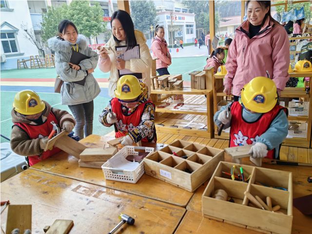 南宫28宜宾市鲁家园幼儿园学前教育集团新教师集中培训（曼幼现场）(图4)