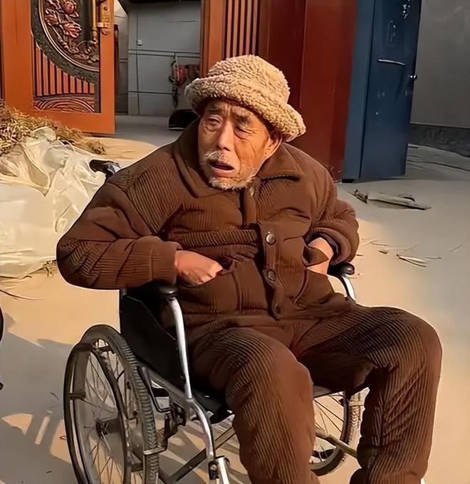 南宫28“还过个屁年！”河南女子崩溃时的嘶吼撕开4500万家庭的隐痛！(图15)