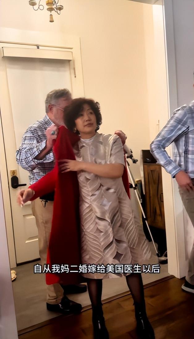 南宫2858岁天津妈妈去美国看女儿与当地医生闪婚孩子爸却在国内等她(图16)