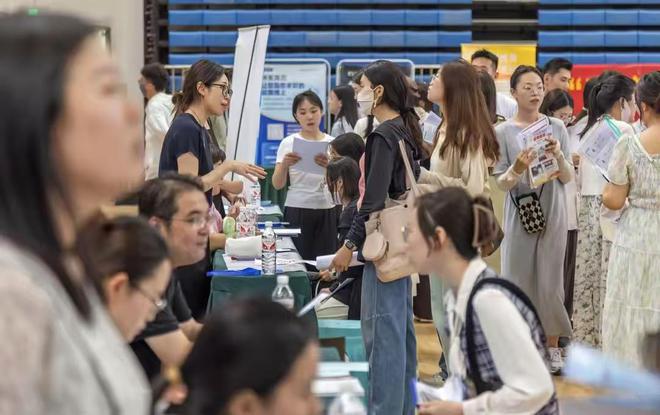 南宫28本科最稳的4个专业就业率均达到95%大量学生找到高薪工作(图3)