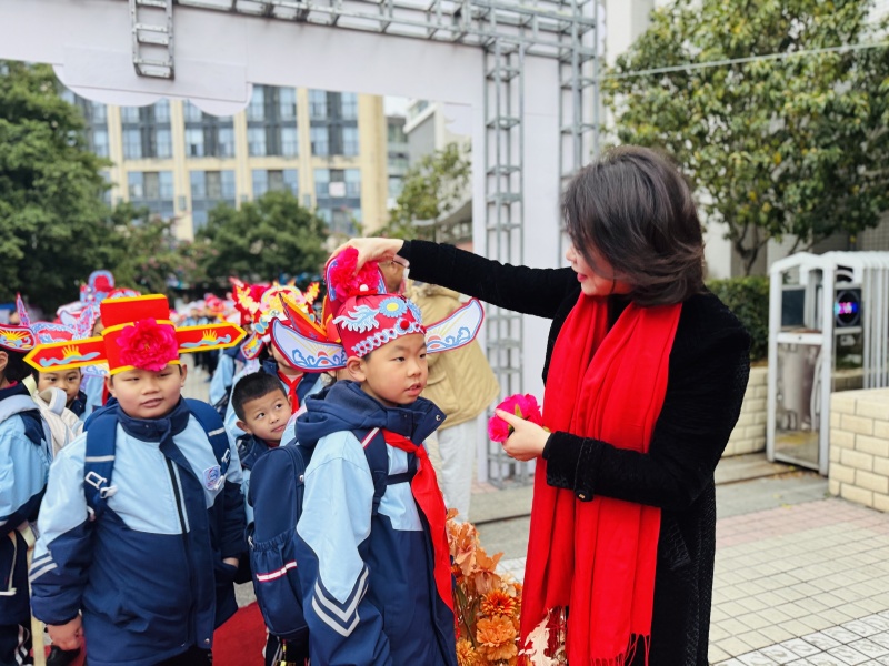 南宫28开学新程启：劳动教育“植” 根校园古韵文化焕新彩(图5)