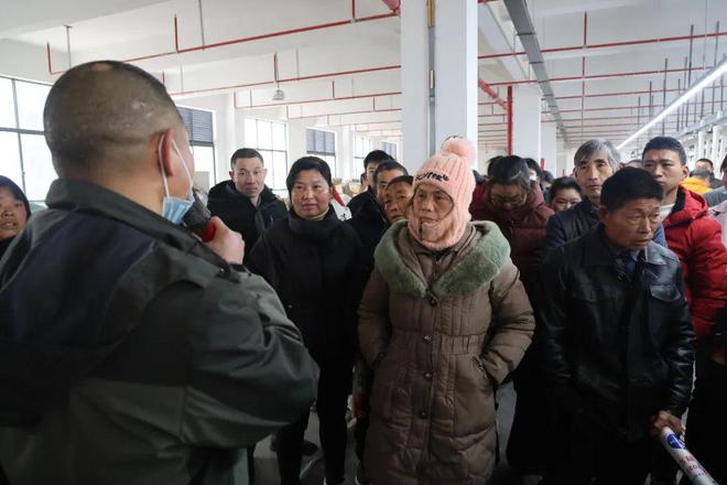 南宫NG·28(中国)官方网站横街镇：“入企探岗” 打通求职者和企业之间的“最后(图2)