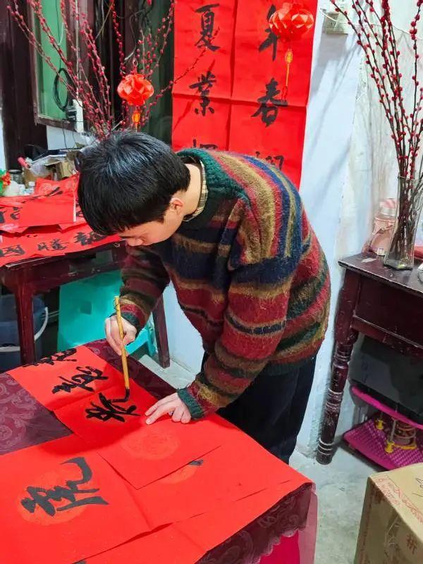 南宫28安庆职业技术学院开展多项活动丰富学生假期生活(图3)