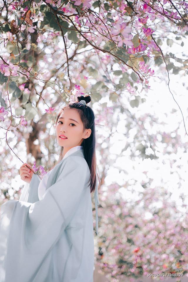 南宫NG·28(中国)官方网站单身大爷照顾儿媳8年儿子回来后却多了个孩子大爷：这(图11)