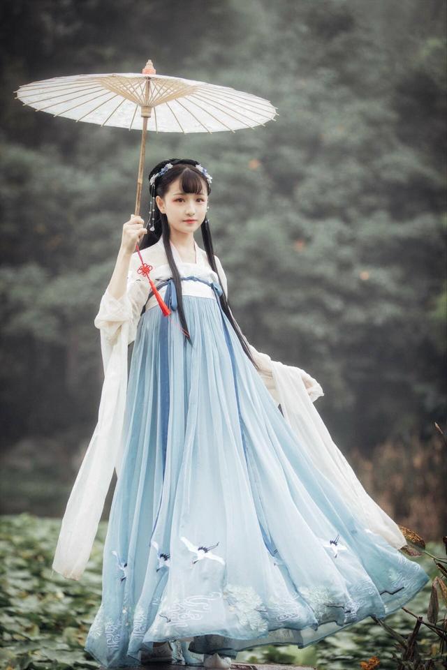 南宫NG·28(中国)官方网站单身大爷照顾儿媳8年儿子回来后却多了个孩子大爷：这(图12)