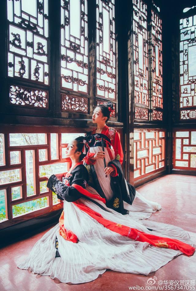 南宫NG·28(中国)官方网站单身大爷照顾儿媳8年儿子回来后却多了个孩子大爷：这(图14)