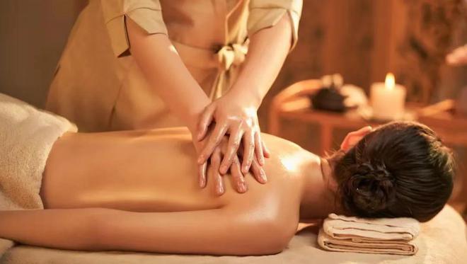南宫2824小时随叫随到3万女技师供挑选：“上门”是擦边生意吗？(图3)