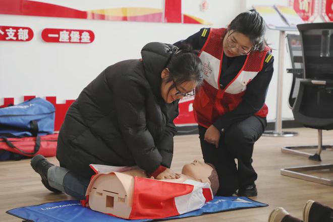 南宫NG·28(中国)官方网站南川社区：“救”在身边 打通社区急救“最后一公里”(图4)