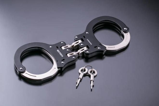 南宫NG·28(中国)官方网站“上门服务？”保洁阿姨从事服务男人：家务和需求一块(图8)