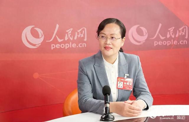 南宫NG·28(中国)官方网站福建2位干部履新！70后女干部已赴龙岩上任(图1)