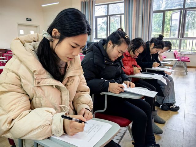 南宫28宜宾市叙州区双龙镇中心幼儿园开展保育员专业技能培训(图3)