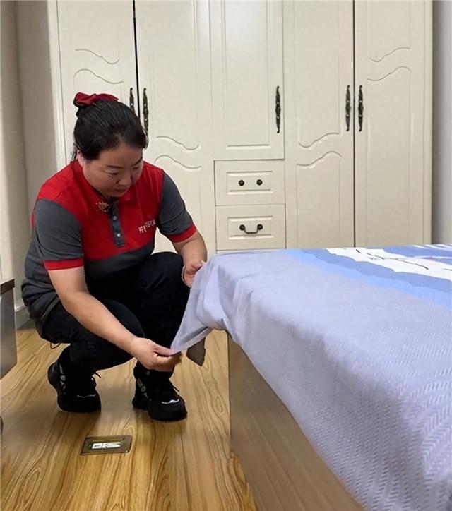 南宫NG·28(中国)官方网站京东家政让劳动者“闪光”：半年晋升讲师、宝妈成区域(图3)