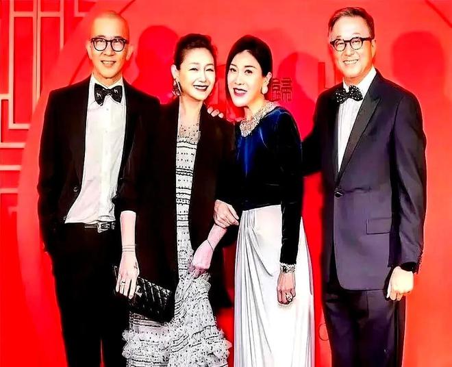 南宫NG·28(中国)官方网站切割比离婚快！S妈遭经纪人光速打脸(图2)