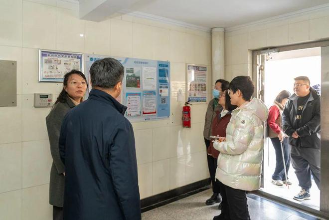 南宫NG·28(中国)官方网站区代表“把脉问诊” 监督助力滨城泰达安全生产！(图4)