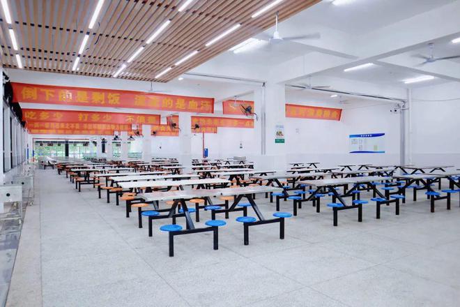 南宫282025年长沙铁路航空中等职业学校招生简章(图10)