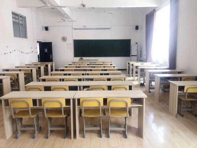 南宫282025年长沙铁路航空中等职业学校招生简章(图11)