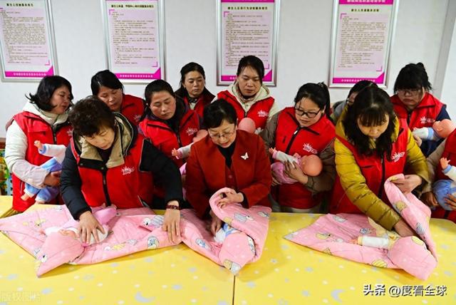 南宫NG·28(中国)官方网站技能加持就业无忧！聊城培训助妇女职场扬帆起航！(图1)