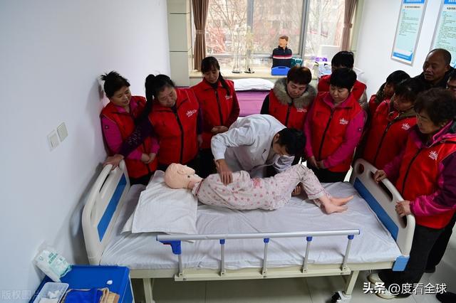 南宫NG·28(中国)官方网站技能加持就业无忧！聊城培训助妇女职场扬帆起航！(图2)